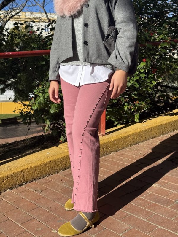 Pantalón tachuelas rosa