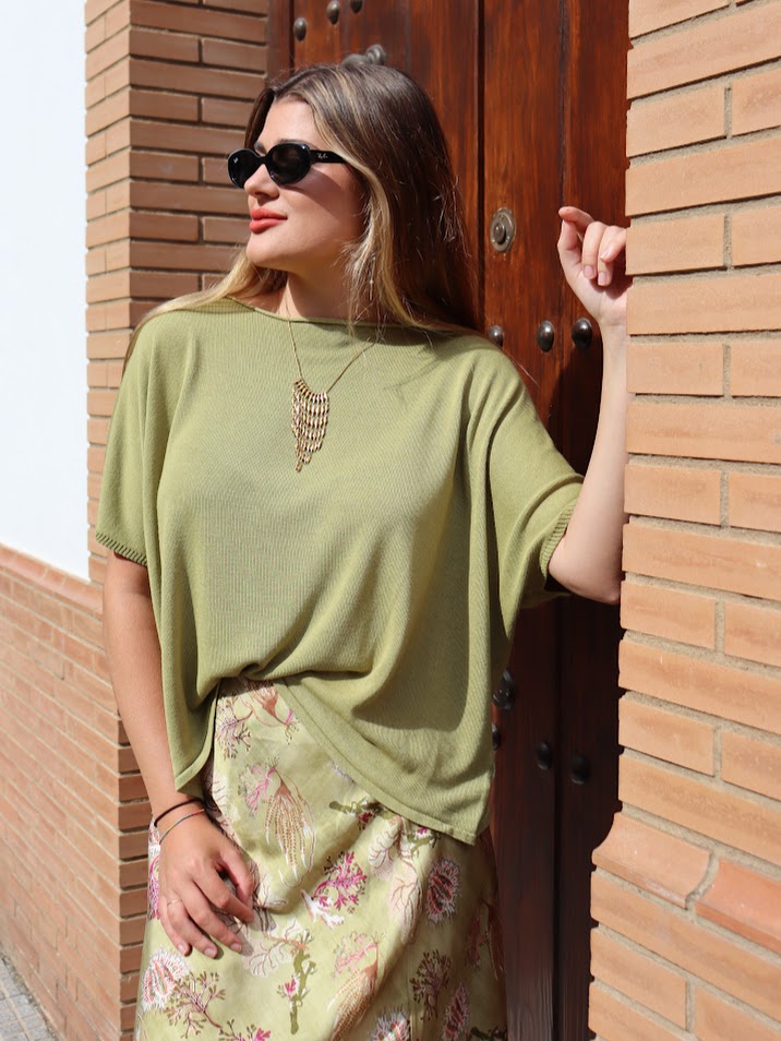 Camiseta de punto verde