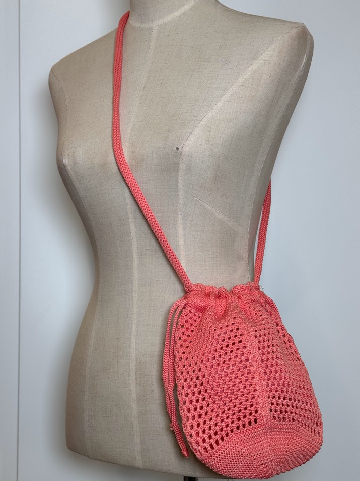 Bombonera crochet coral