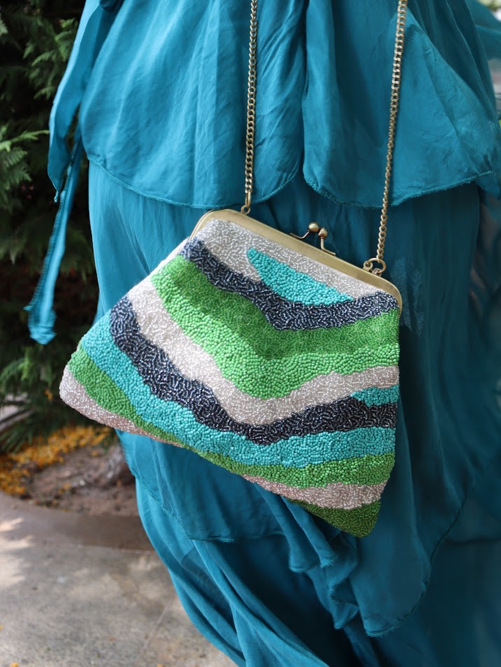 Cartera cuentas verde