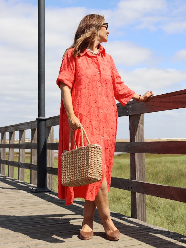 Vestido camisero flores coral
