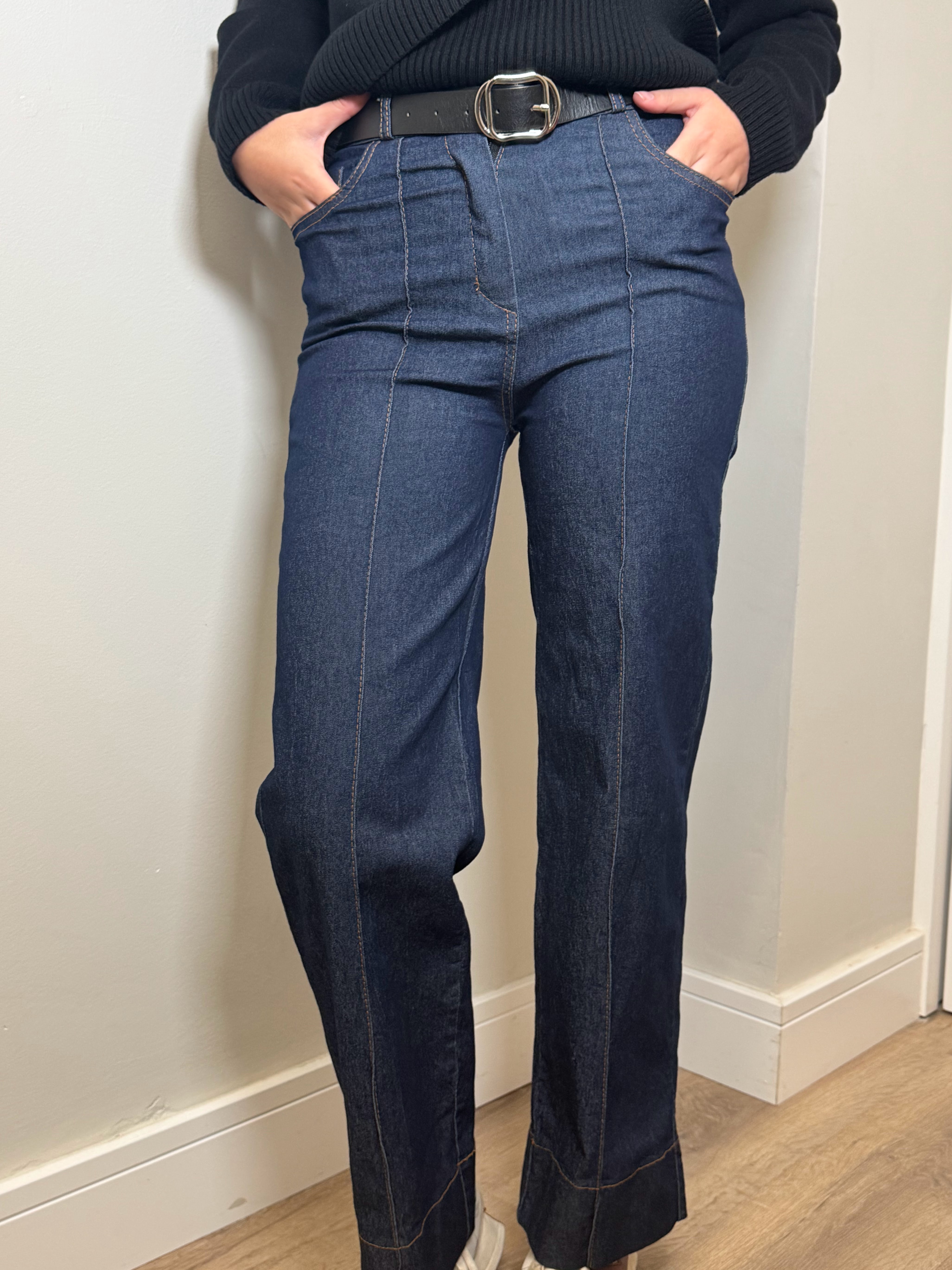 Pantalón recto cinturón