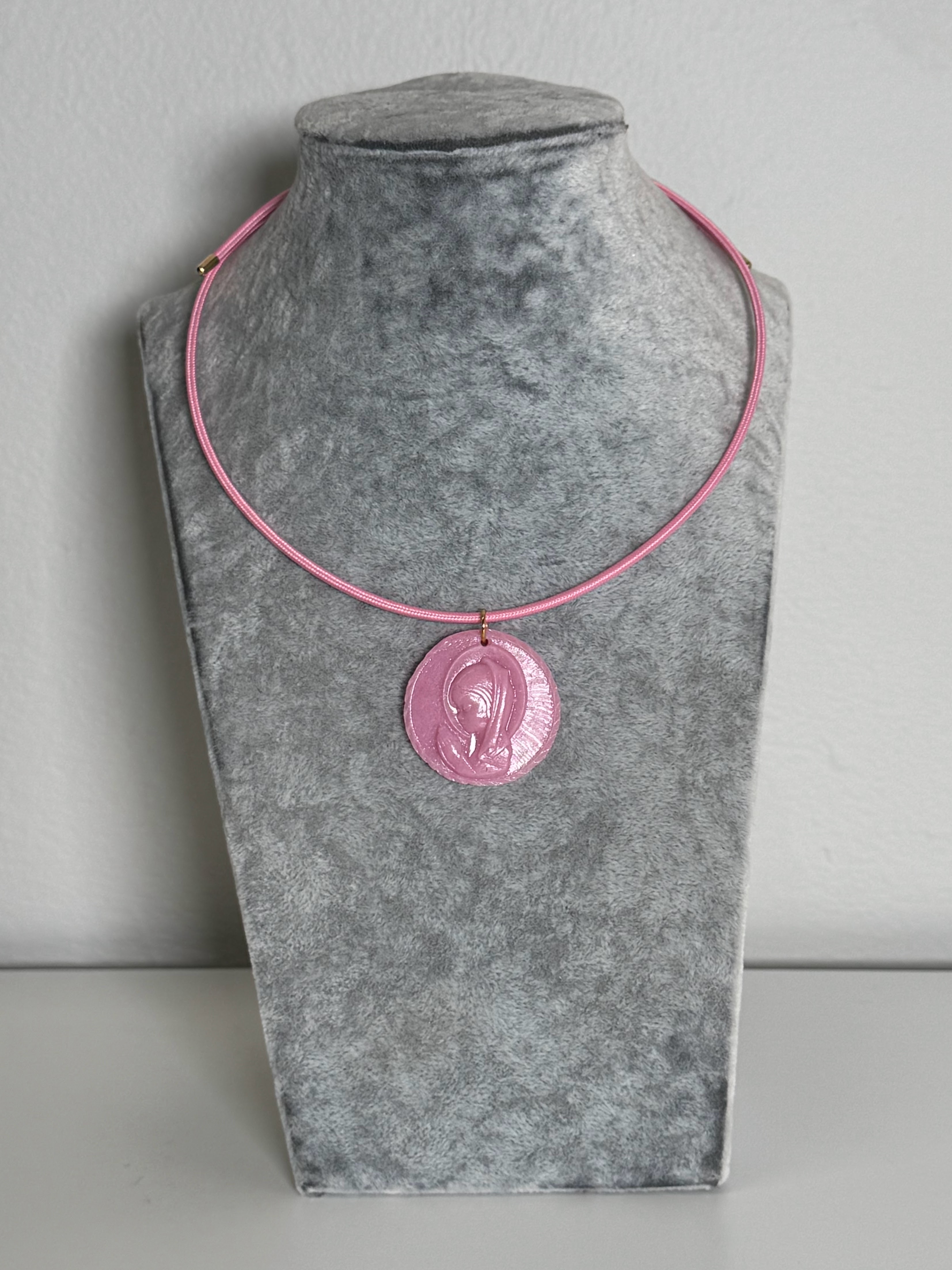 Collar/pulsera imantada rosa