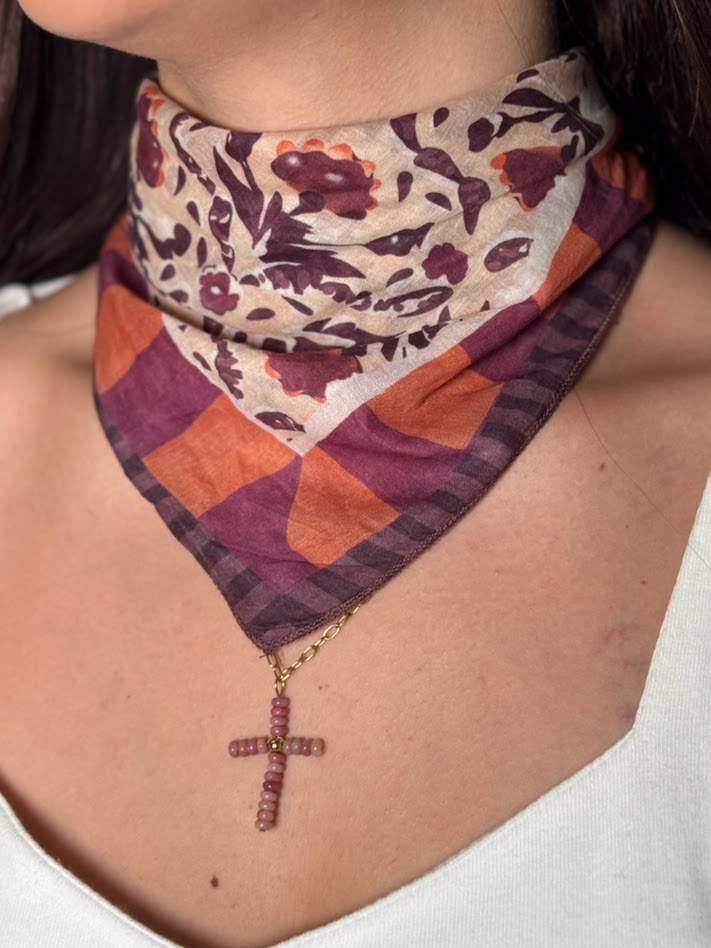 Pañuelo estampado naranja y burdeos