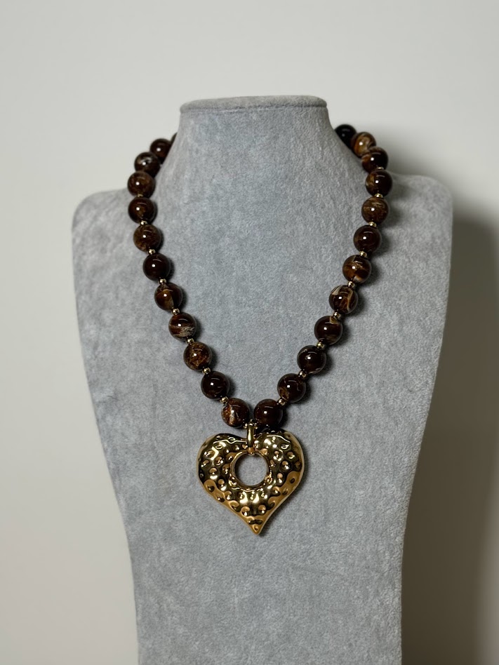 Collar Corazón Marrón