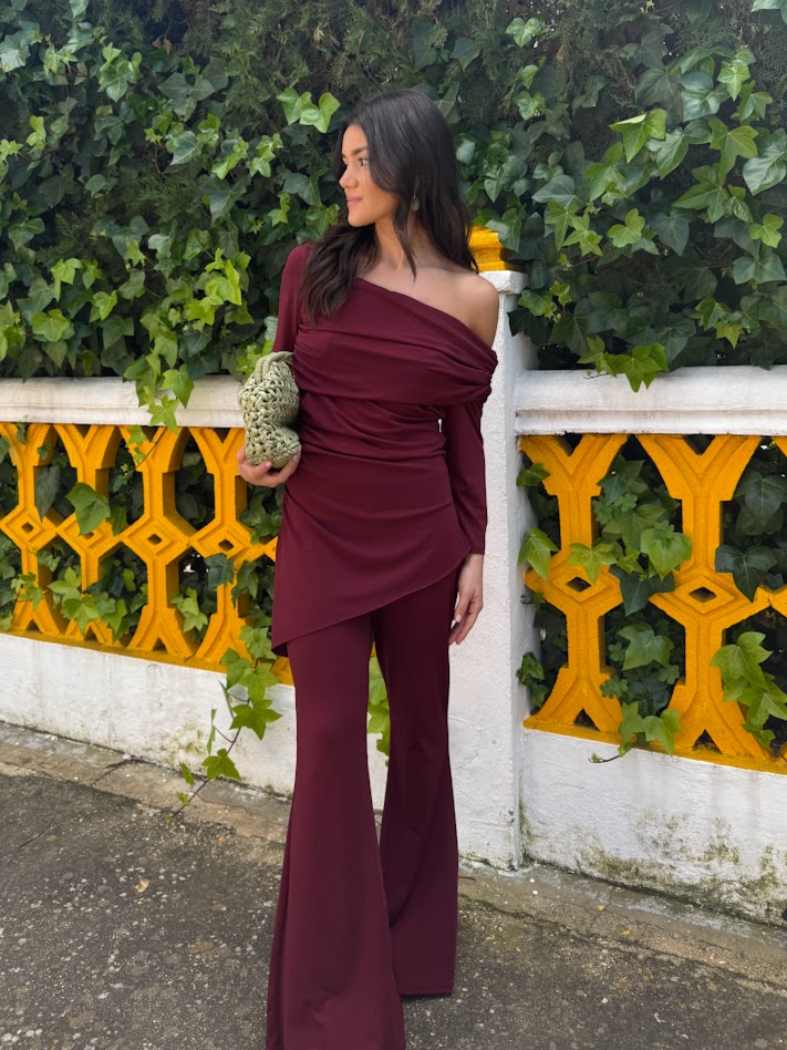 Conjunto Roma Burdeos