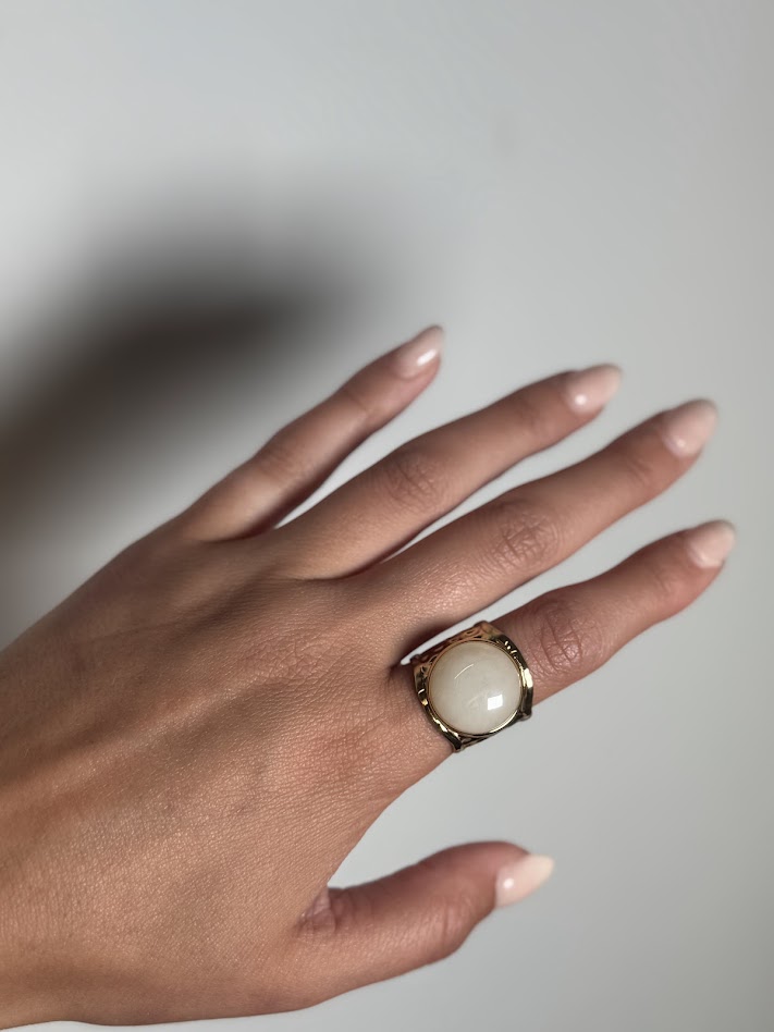 Anillo piedra