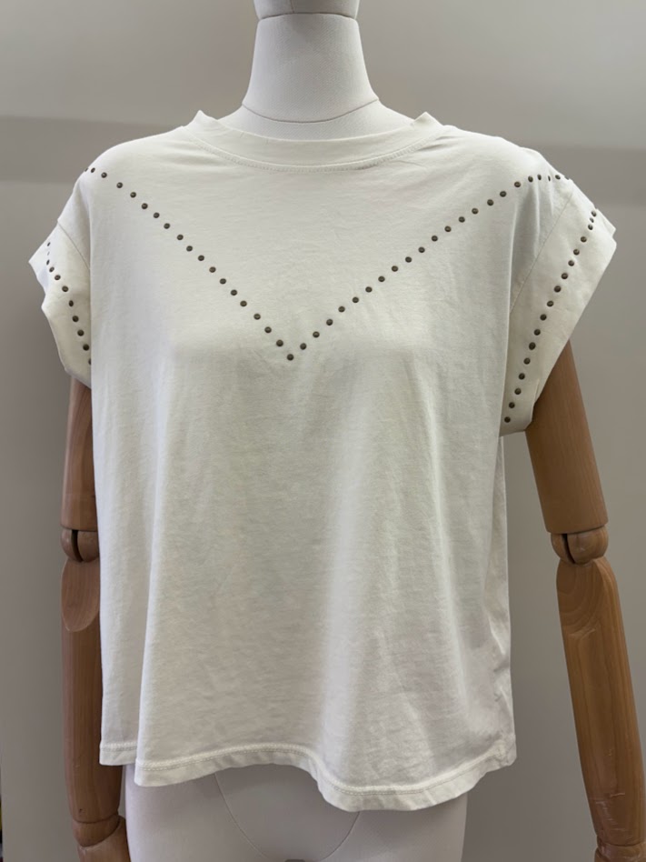 CAMISETA TACHUELAS