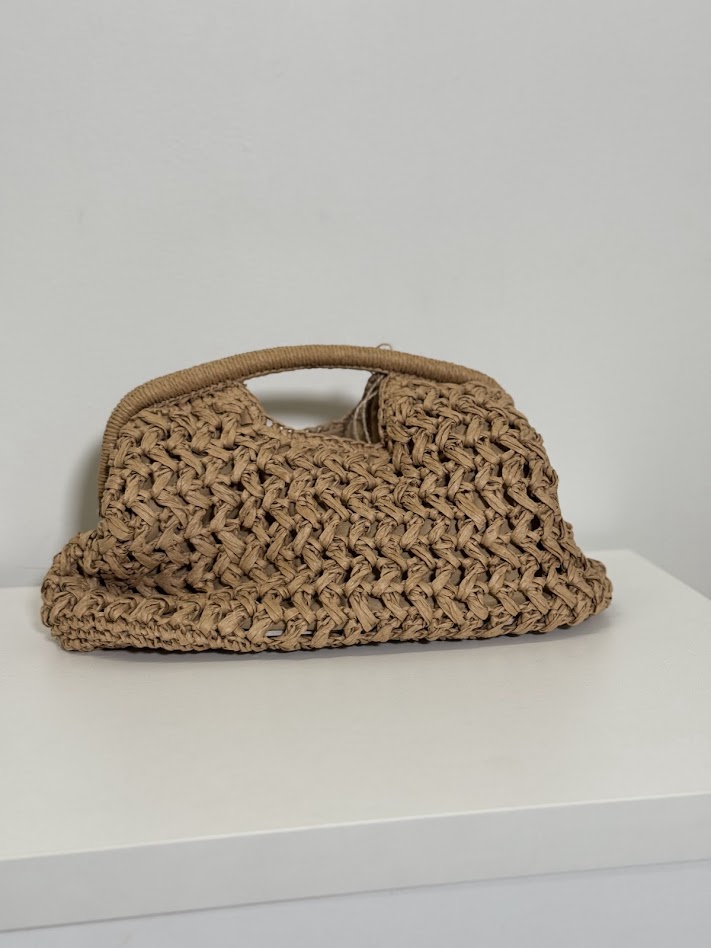 Cartera rafia marrón