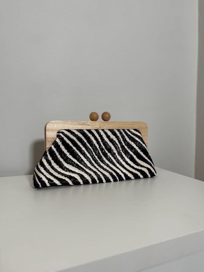 Cartera cebra negra