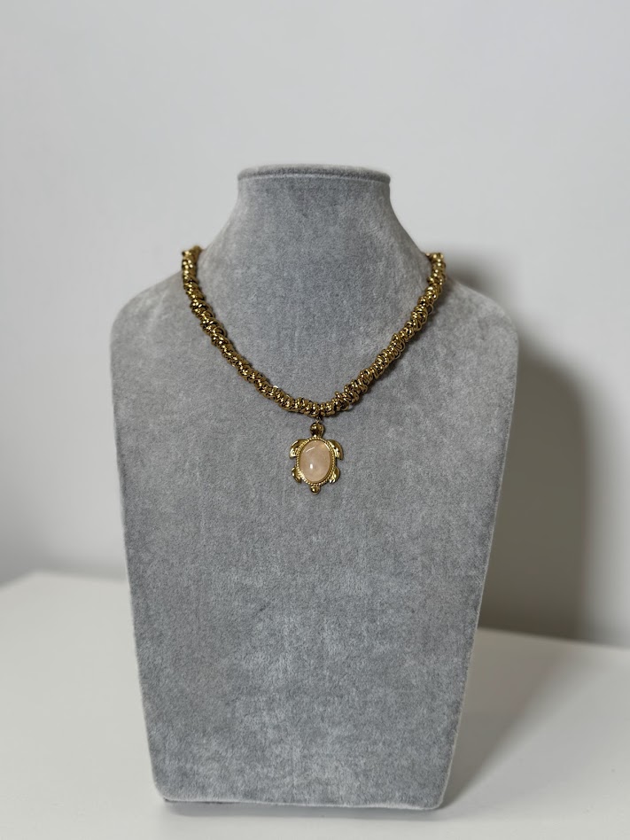 Collar Tortuga crema
