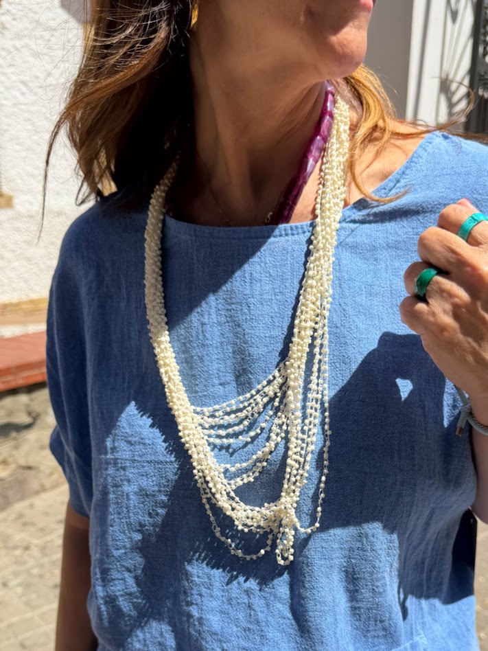 Collar cuentas blancas
