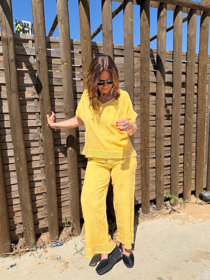 Conjunto Victoria amarillo