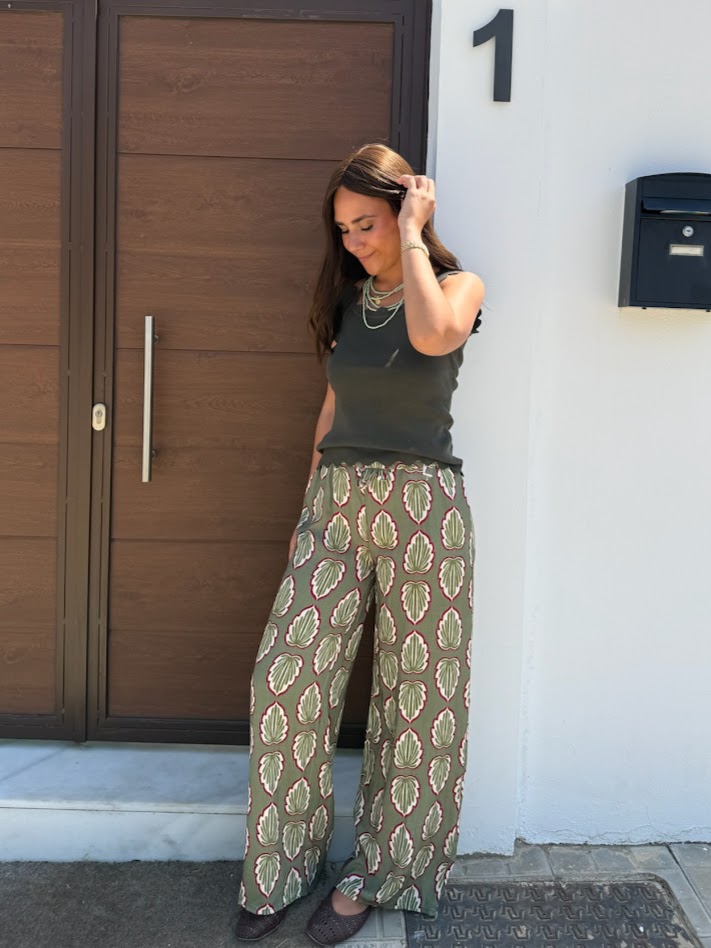Pantalón hojas