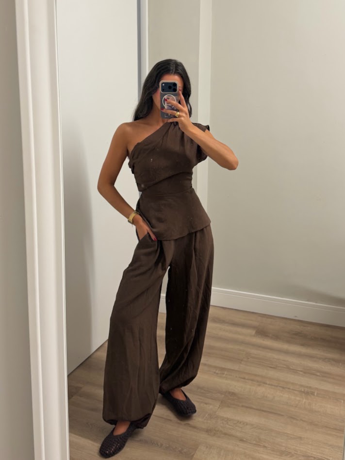 Conjunto Zaina marrón