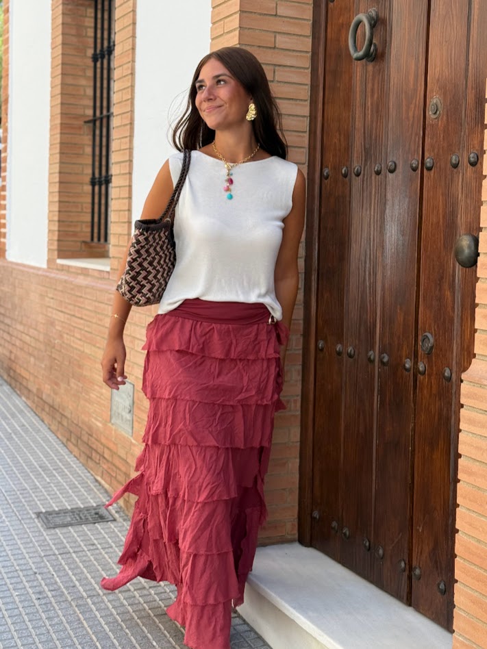 Falda Monique cereza