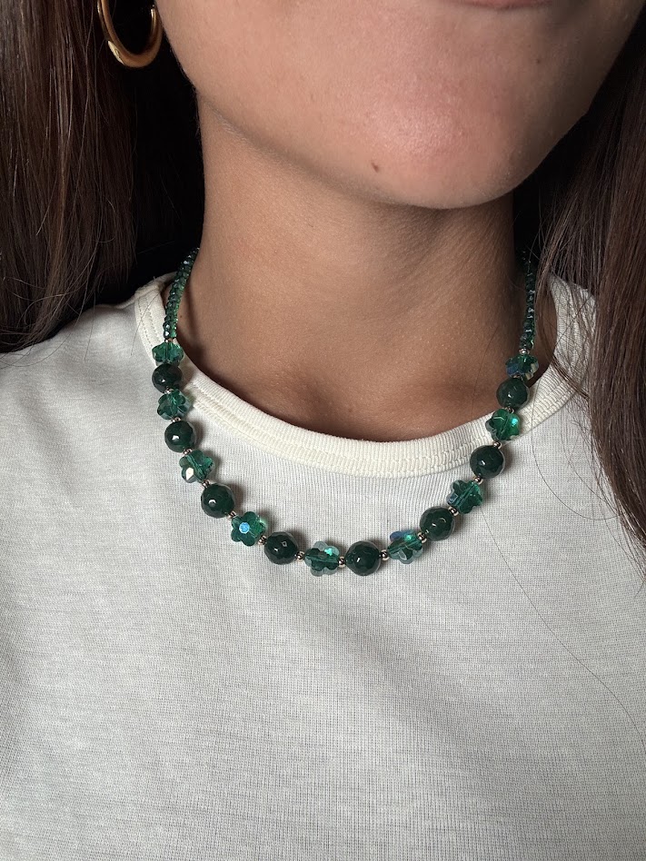 Collar brillo verde