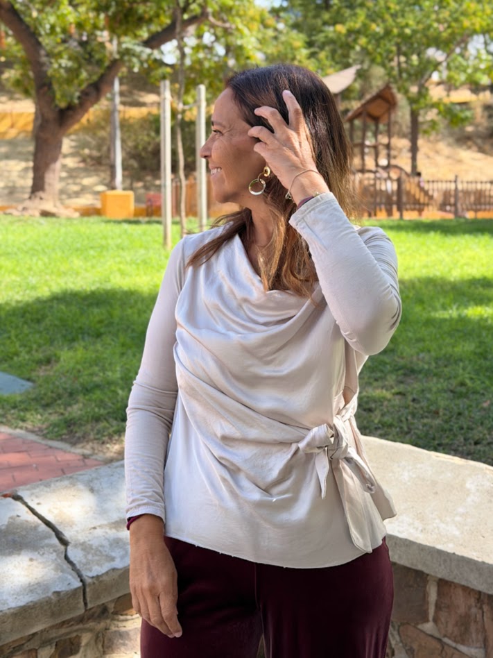 Blusa nudo champán