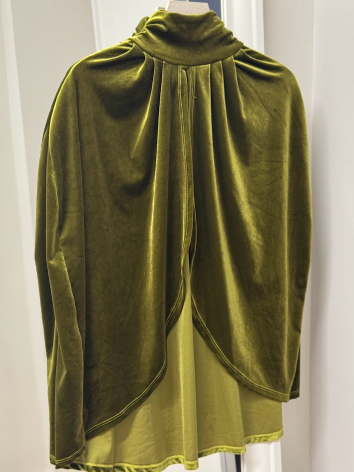 Capa abierta corta terciopelo verde